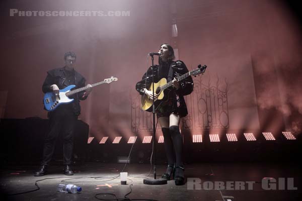 CAROLINE POLACHEK - 2019-11-02 - PARIS - Grande Halle de La Villette - Nef - 